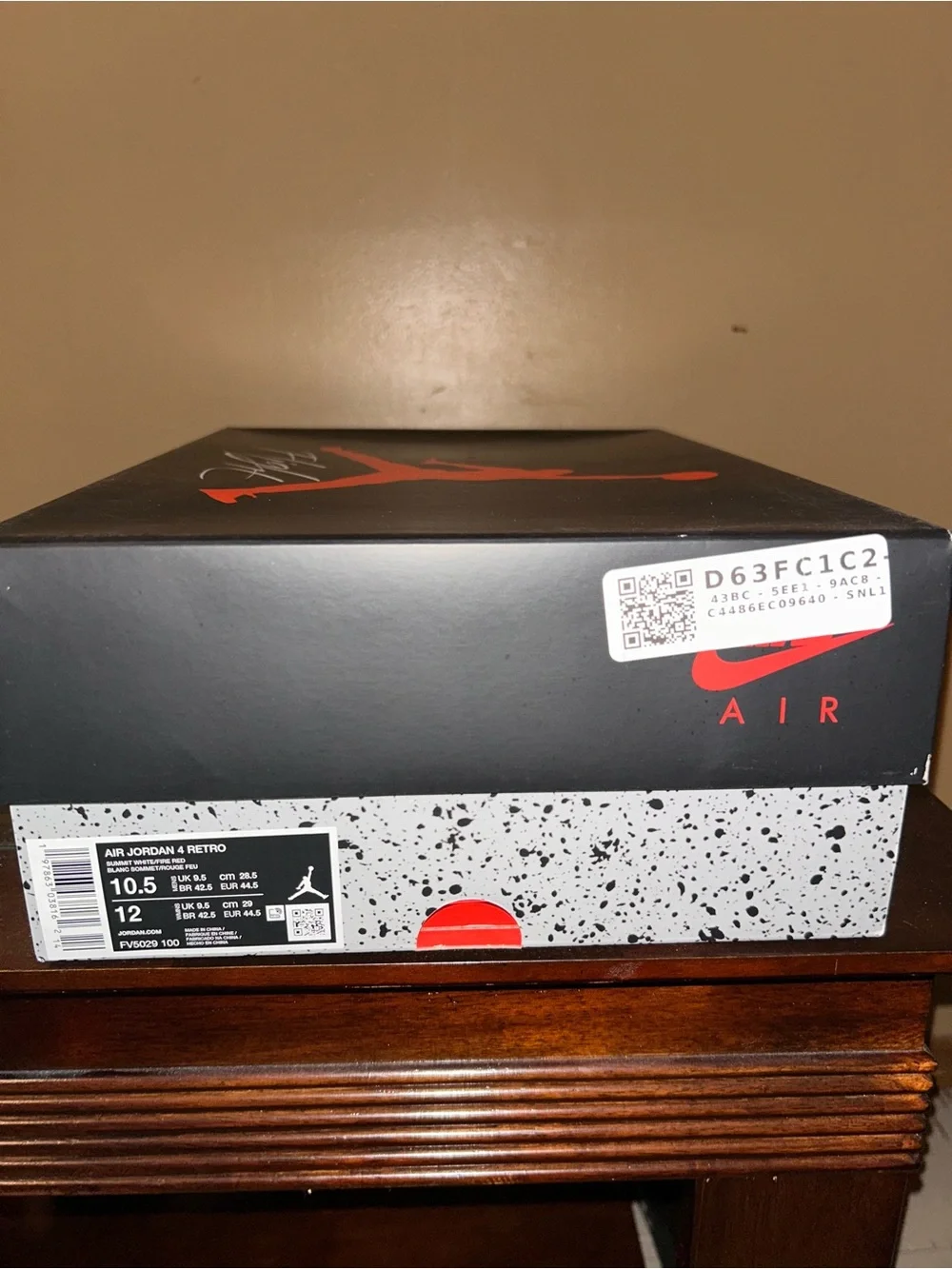 Jordan 4 “White Cement 2025”